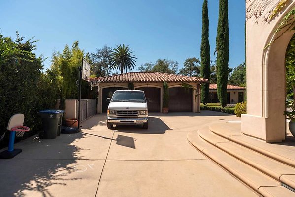 11537 garage 1 11537 garage 1