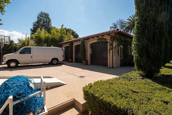 11537 garage 2 11537 garage 2