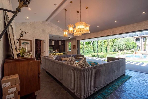 11537 guest 4 11537 guest 4