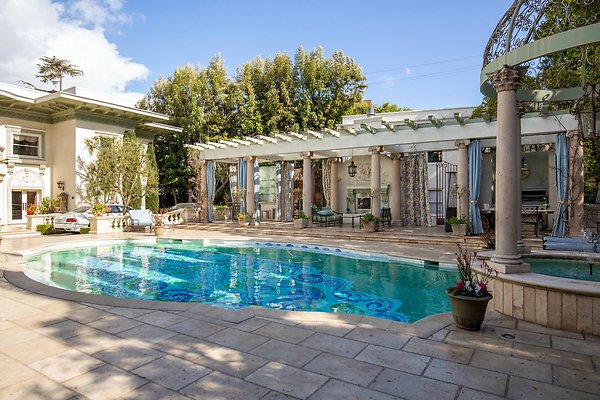 UNIVERSAL-D245-HP-14