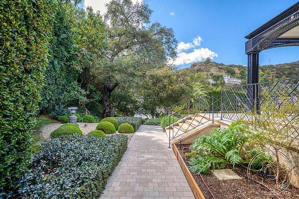 mansion-144-41 mansion-144-41