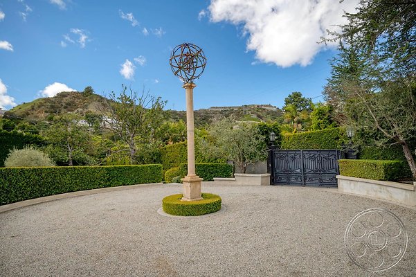 mansion-144-2 mansion-144-2