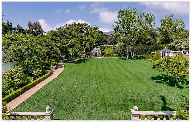 UNIVERSAL-C412-LA CO $-5