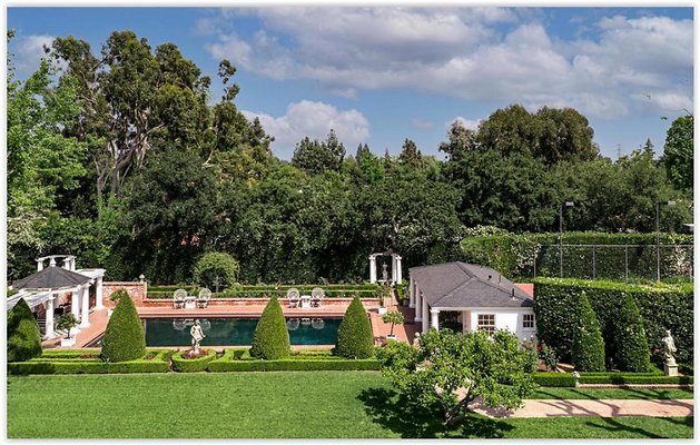 UNIVERSAL-C412-LA CO $-14