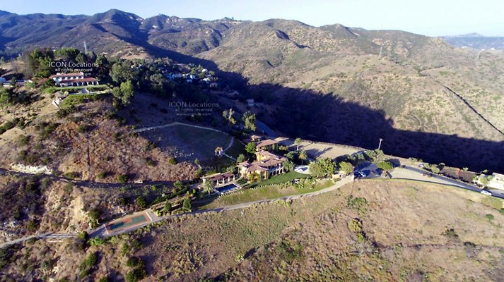 VILLA27530 075LR.jpegICON VILLA27530 075LR.jpegICON