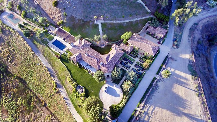 VILLA27530 073LR.jpegICON VILLA27530 073LR.jpegICON