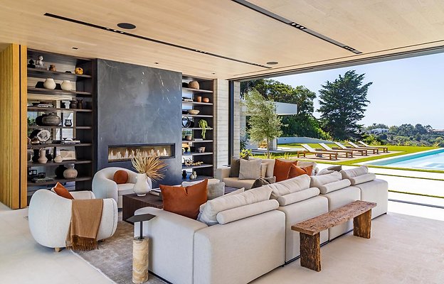 13662 living 2 13662 living 2