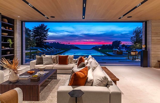 13662 living 6 13662 living 6