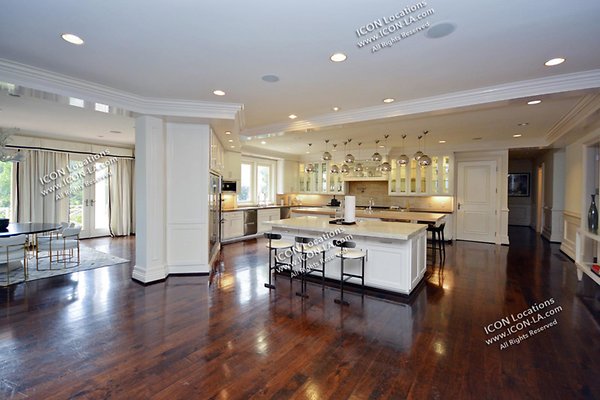 COLO2038 127 COLO2038 127