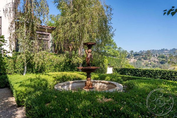 lakeside-mansion-106