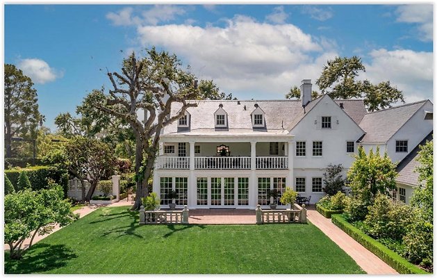 Uni C412 - Chapman Woods (file photos - not fully cleared) Uni C412 - Chapman Woods (file photos - not fully cleared)